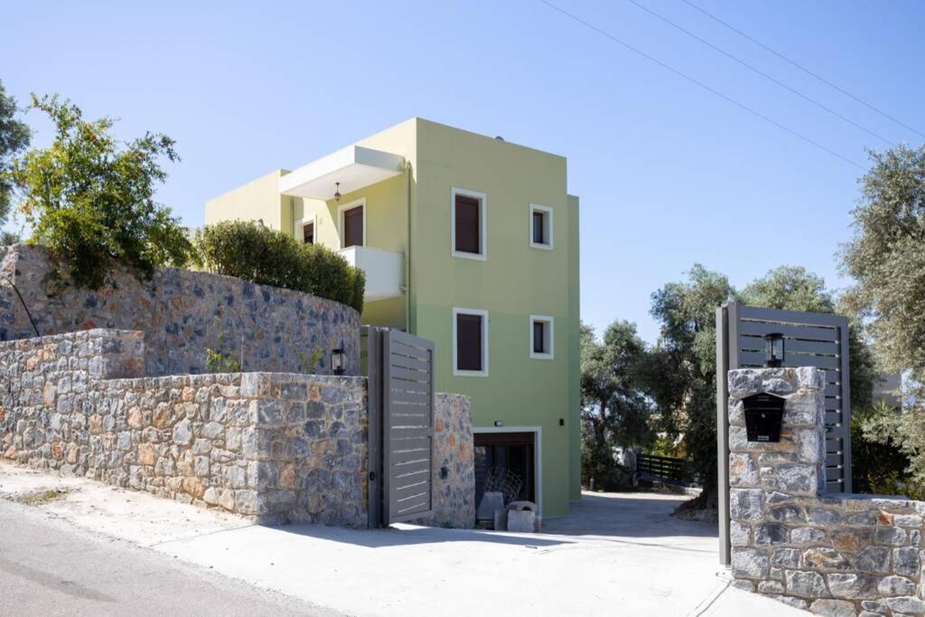 Mela Luxury Apartments Maroulás Екстериор снимка