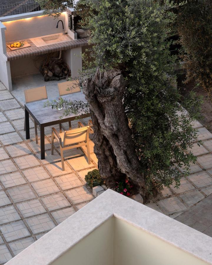 Mela Luxury Apartments Maroulás Екстериор снимка
