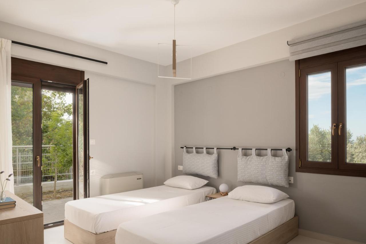 Mela Luxury Apartments Maroulás Екстериор снимка
