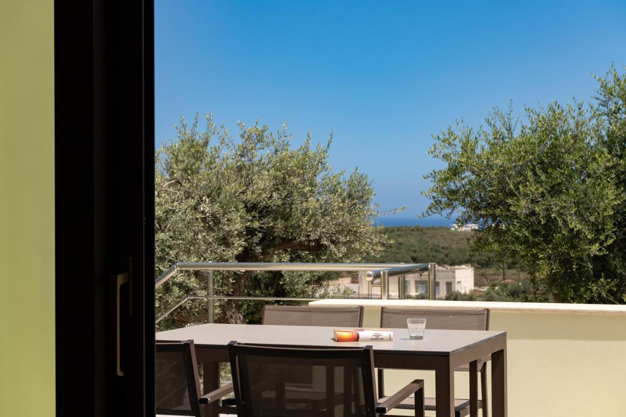 Mela Luxury Apartments Maroulás Екстериор снимка
