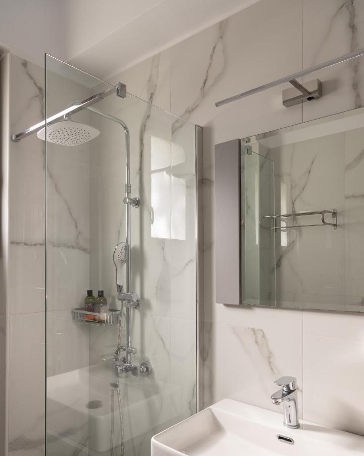 Mela Luxury Apartments Maroulás Екстериор снимка